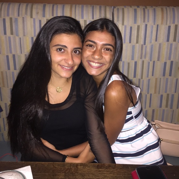 Meet your Posher, Gabby - Picture 6 of 6